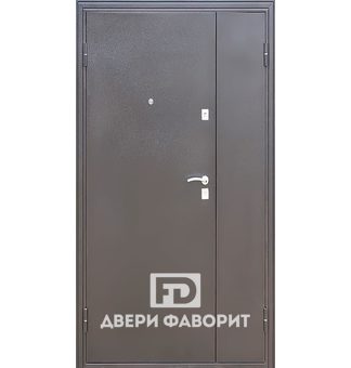 Двустворчатая дверь в квартиру