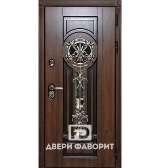 Дверь железная в загородный дом (стекло, ковка)