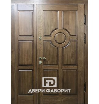 дверь на улицу с боковой вставкой покрыта с двух сторон виноритом